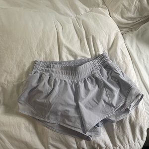 Lululemon Hotty Hot shorts 2.5
